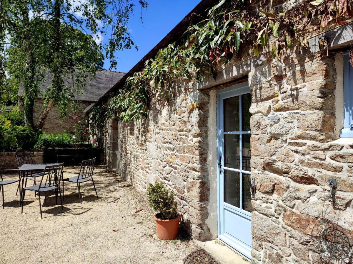 La Tisserande : Maison D'Hotes Creative & Ecologique Saint-Thegonnec Loc-Eguiner Exterior photo